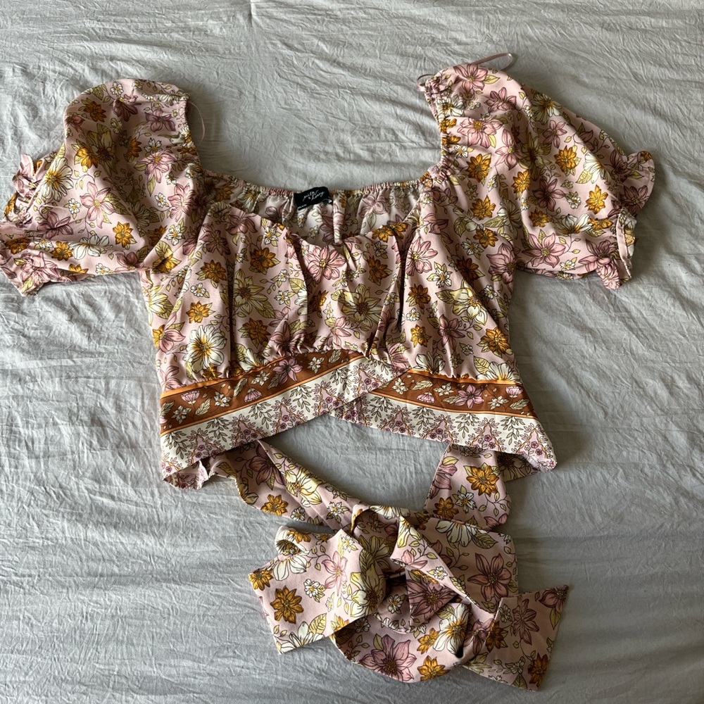 Floral Boho Puff Sleeve Crop Top